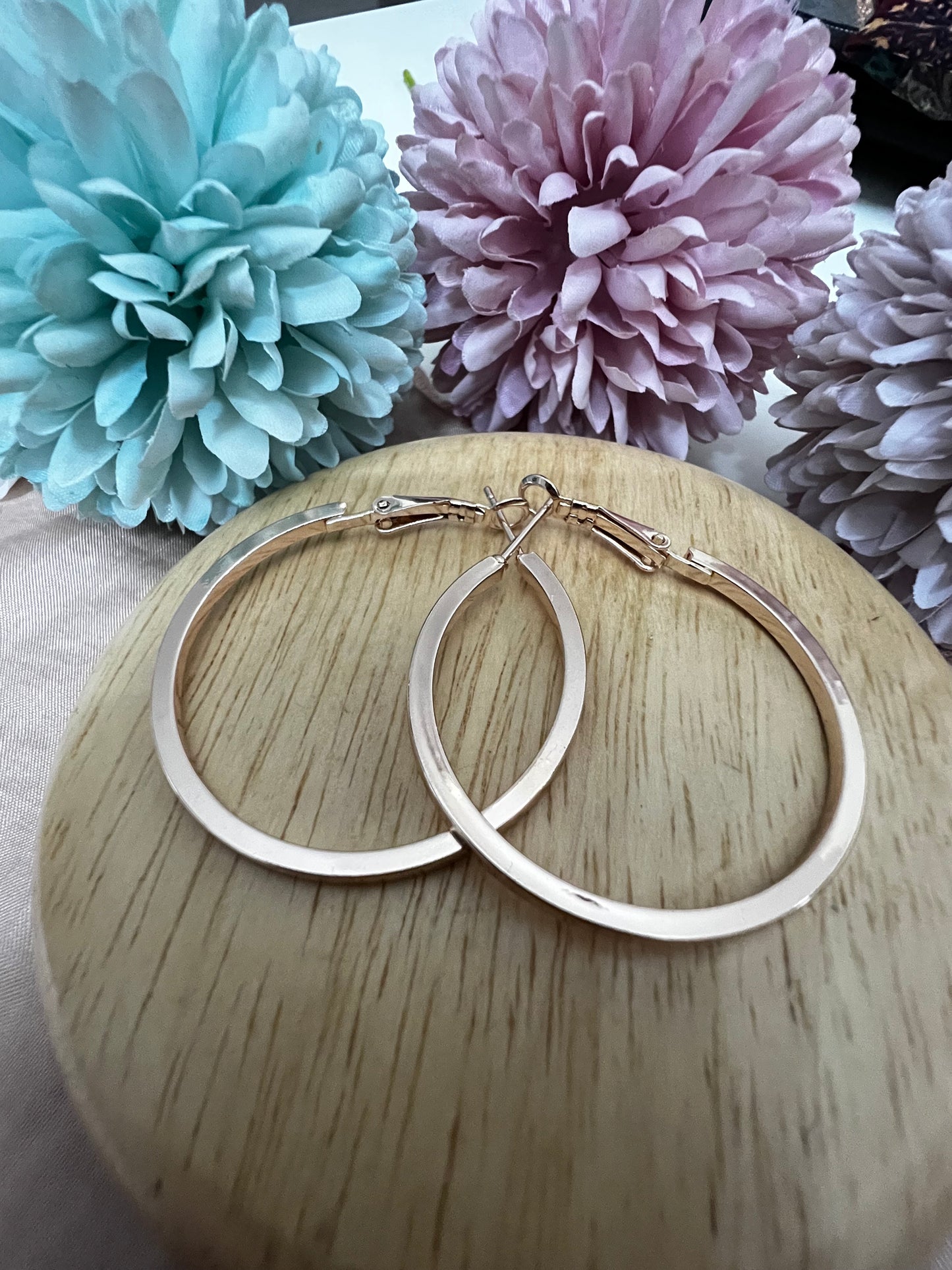 Minimal Hoops