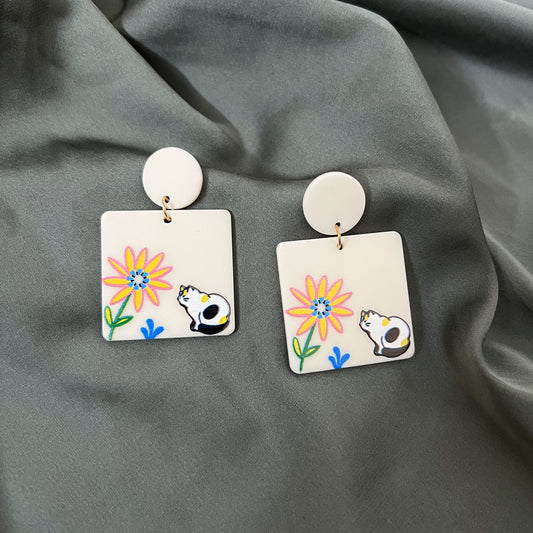Mila Whisker Blooms in White